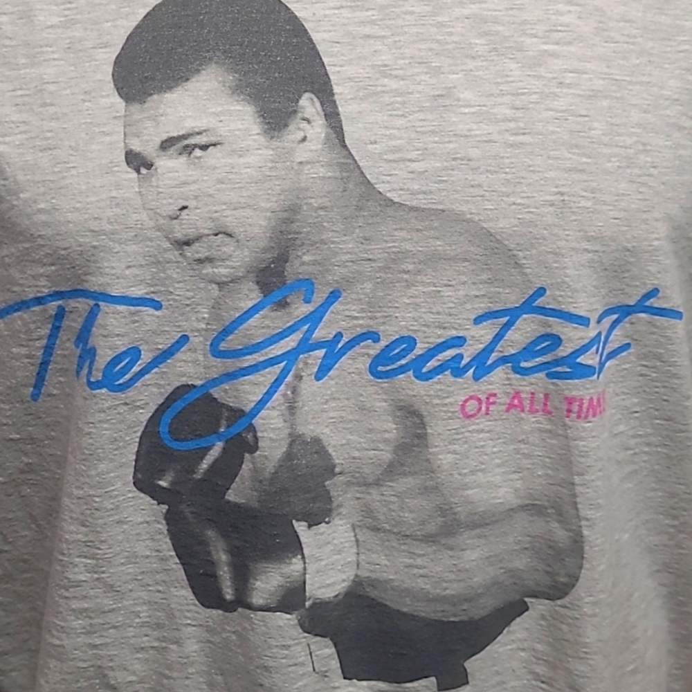 Men's size L Mohammed Ali graphic t-shirt